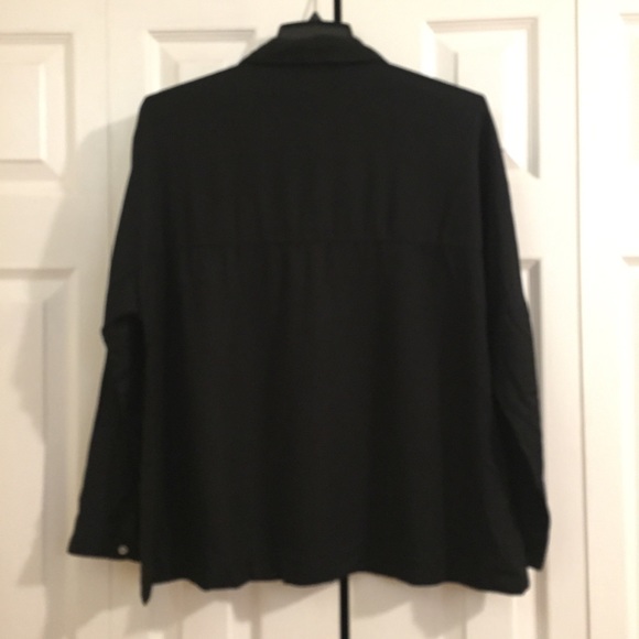 Zara pearl button down shirt - Picture 2 of 4